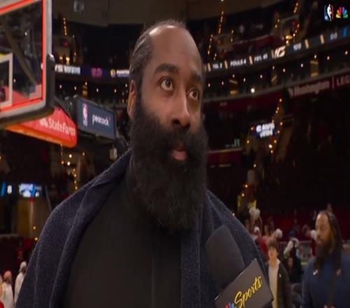 哈登表示自己仍在进步致力于成为优秀的领袖是他能做的全部_NBA直播