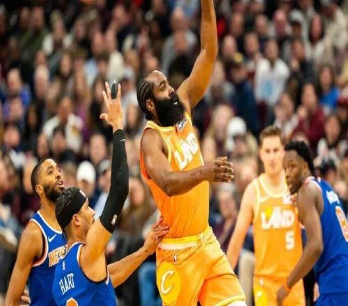 球看得少，这就是你们说的勇士来的库日天开拓者：我主要是薅“杨”毛