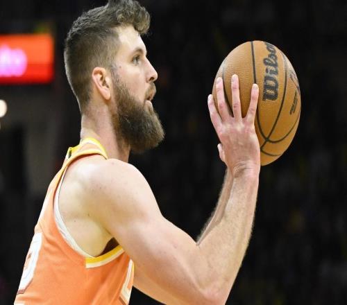 骑士10994尼克斯4利好！全队防守拉满，韦德+埃利斯太惊喜！