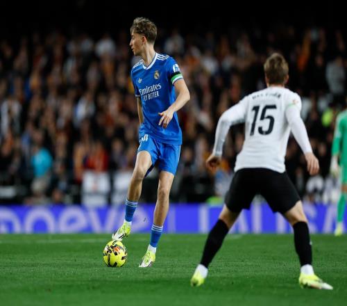 皇马仍拒绝就赫伊森辱华道歉，阿韦洛亚：我们有望给种族主义重击