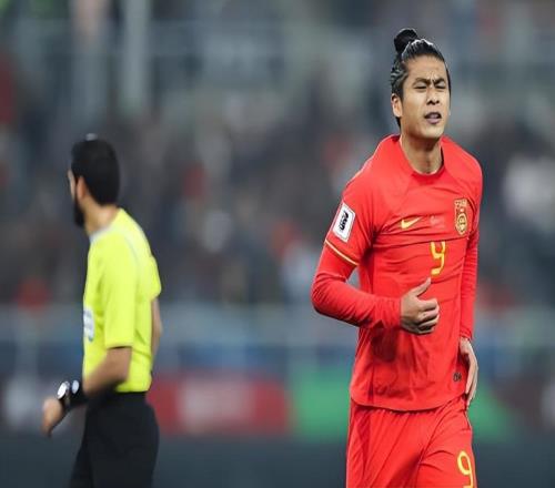 喜讯！这位中国球员刚加盟英超U21梯队，就得到俱乐部9号战袍