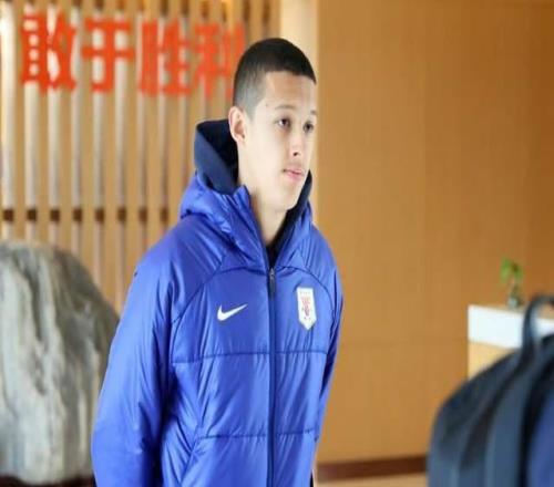 刚进球就离队,泰山新星租借中甲肉苏力告别腾出位置培养依木兰