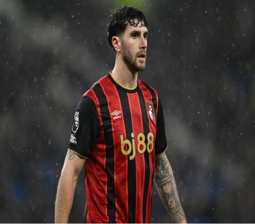 《体育报》:巴萨正密切关注伯恩茅斯中卫塞内西