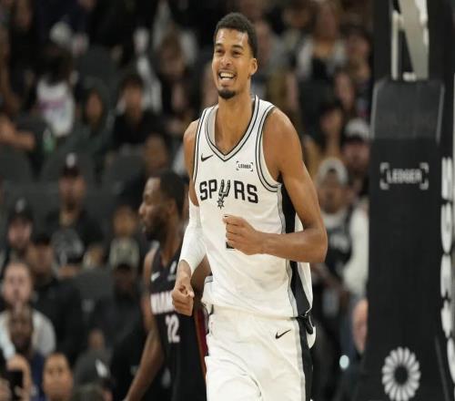 嘿！马刺实力倒退回十年前了！