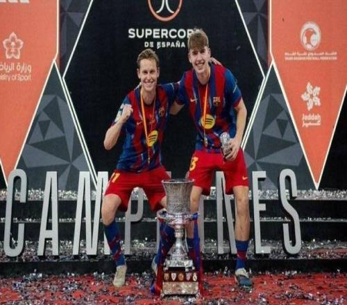 世体：汤米马克斯将填补德容空缺，他有望在一线队站稳脚跟