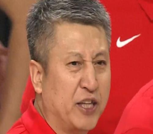 中国8780日本!赵继伟赛后发肺腑之言狂轰259彻底打崩日本男篮