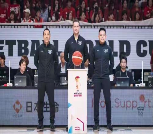 建议上诉，中国男篮被无良裁判坑惨了，必须严惩