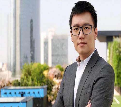 张康阳也没想到，当年苏宁豪掷20亿进军意甲，如今一场空令人唏嘘