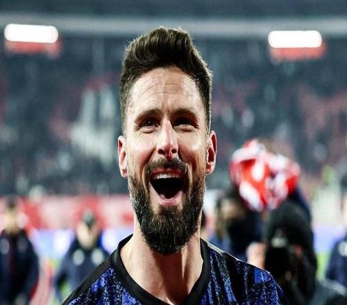 天王盖地虎,39岁的吉鲁成为欧联历史上最年长的进球者