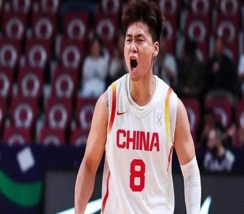 18分钟被吹5犯毕业!赵睿赛后一席话暖心,透露缺席对阵韩国原因