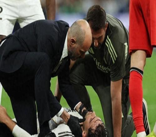 惨烈！皇马后防大将重伤离场，伯纳乌揪心一幕