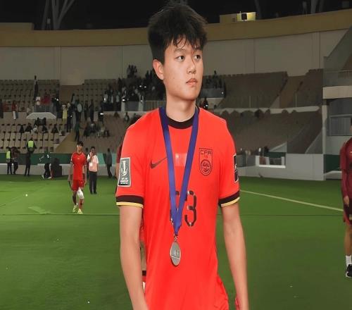 聚焦中超冬窗：“拉希”领衔双标王，浙江外援曾破诺伊尔门