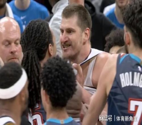 真急了，这忍不了！约基奇第一次