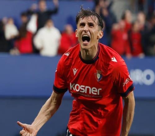 西甲最锋利老妖刀!34岁依旧火力全开,从无人问津到队史射手王