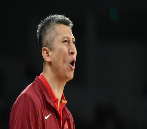 中国男篮为何能逆转台北队苏群点评一针见血!4人满分3人不合格