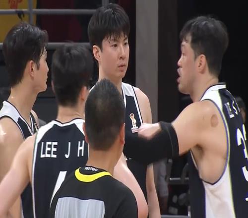 遭2连败!中国男篮vs中国台北还未开打,1个喜讯传来,日本送助攻