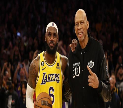 哪怕詹姆斯让掉低于20分的所有比赛!他也是历史总得分王!