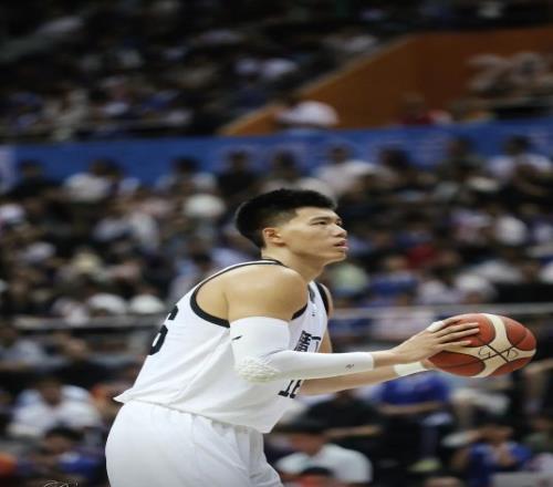 中国男篮逆转夜最差劲之人:失误被换下仅出场30秒