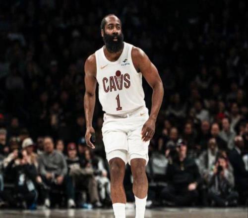 骑士险胜!哈登22分12罚,莫布里17+13全队第一,湖人旧将也爆发