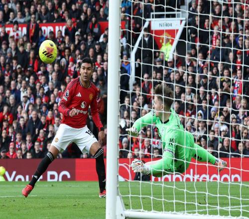 险些被水晶宫瞬间击倒，再次逆转的曼联都做错和做对了什么