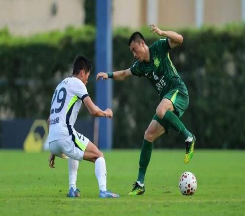 李磊伤了,国安新援首秀改位置成功蒙哥推翻无效控球激活张玉宁