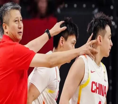 随着中国男篮两连胜,韩国队两连败,世预赛最新出线形势如下