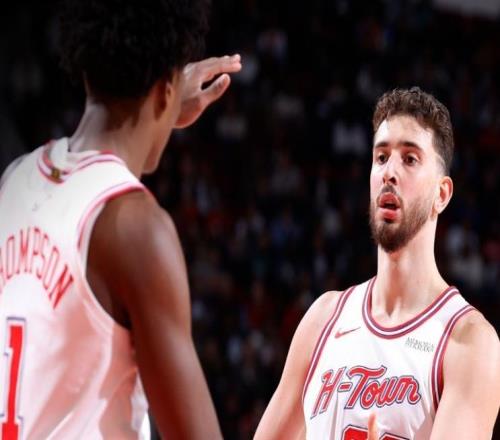 火箭遭热火逆转终结3连胜杜兰特32+6+8冲突吃T阿门20+11