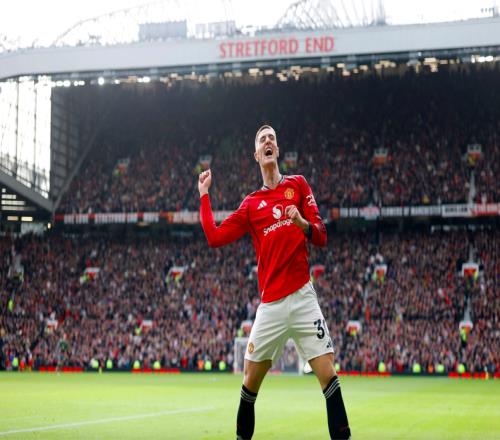 队长传射!7.2亿豪门21逆转7轮6胜+11轮不败赛季首次跻身前三