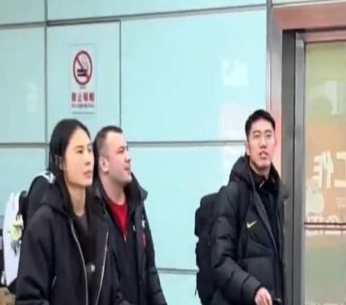 正式离队！女篮4人离开，不打热身赛，原因曝光，宫鲁鸣该醒了吧