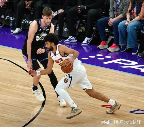 掘金险胜！约基奇22分11罚，乔治36+2无缘绝平，穆雷45+8也犯大错