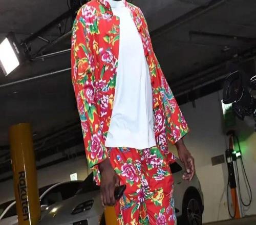 3分钟4失误!哈登替身首秀闹麻了