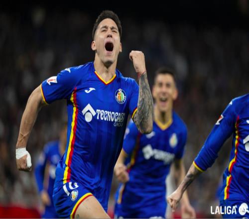 01!身价13.6亿vs0.8亿天外飞仙世界波超级豪门德比战惨遭爆冷