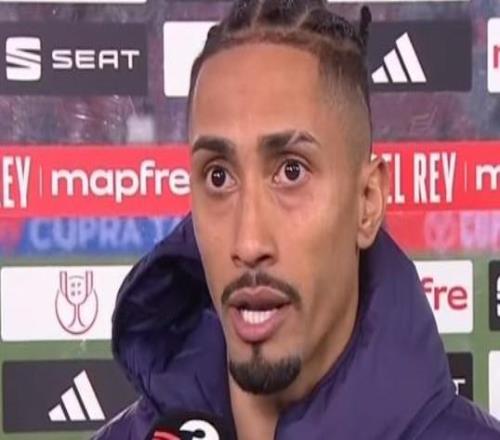 拉菲尼亚：为球队感到骄傲，我们今天的表现配得上进决赛