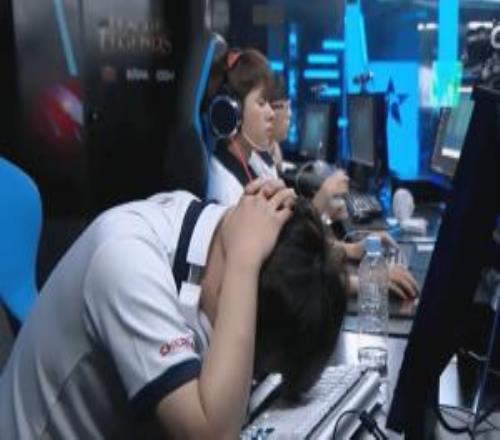 时隔3038天T1再次完成让二追三的壮举，上一次为战胜KT