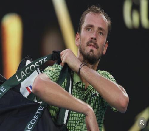 41名ATP人员被困迪拜梅总打趣来场闭门赛,周意发文称成战地记者