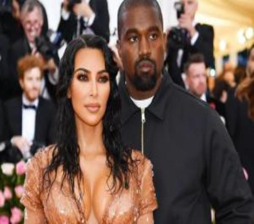 金卡戴珊谈和侃爷的关系:“离婚了我们也永远是一家人”