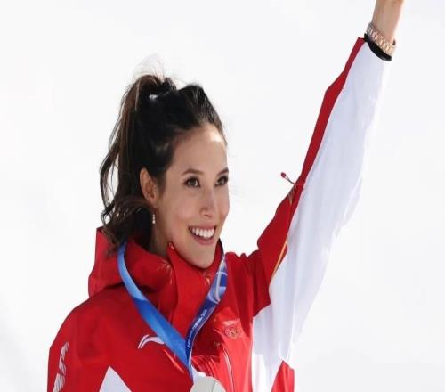 两位奥运冠军，又又又一起拿牌了