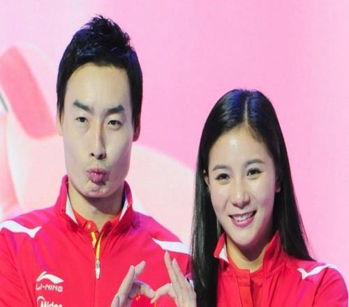 “冬奥历史第一对”雪上伉俪金牌夫妻