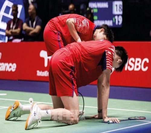 封面来了！冯彦哲黄东萍：信念为炬，更上一层楼