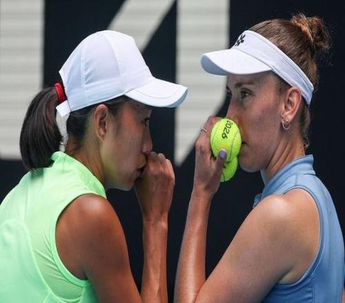 帅极了！37岁张帅斩获澳网女双冠军，收获生涯大满贯第三冠