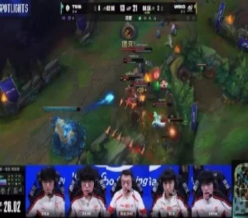 Jiejie：终于赢了，滔搏太强了！Xiaohu：滔搏团战打得还可以啊