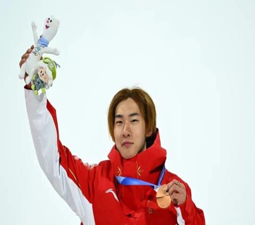 2026冬奥会苏翊鸣遗憾摘铜谷爱凌明晚冲金