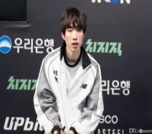 Ghost：队友走在一条并不轻松的道路，要指责的话就指责我吧