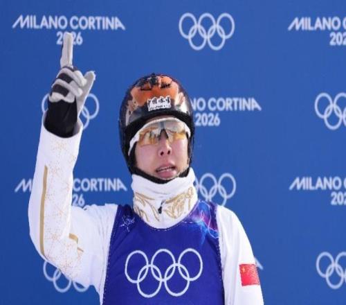 中国代表团米兰冬奥会第二金!徐梦桃成功卫冕成历史第一人