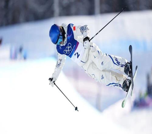 谷爱凌夺金,中国队创历史