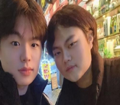 LNG打野Guwon晒照：在韩国度假中！和Smas选手吃了顿饭非常开心