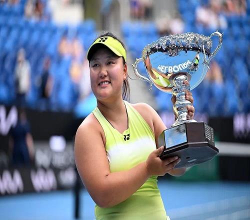 2026澳网收官:阿卡22岁全满贯!张帅封王女双王欣瑜16强跻身顶尖女单