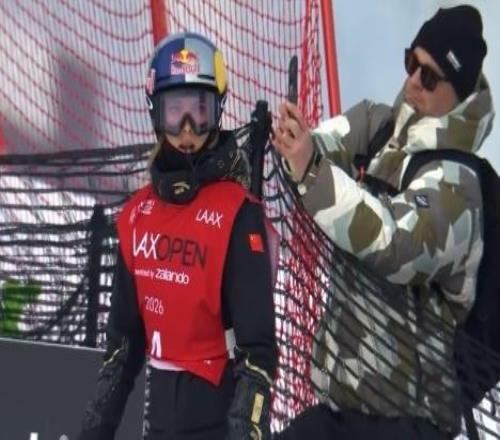 世界杯个人第20冠！谷爱凌夺得滑雪坡面障碍技巧冠军