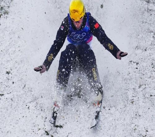 第四金!王心迪斩获自由式滑雪男子空中技巧金牌!中国冬奥再现金牌夫妻!