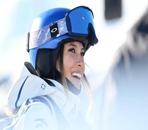 中国冬奥军团第一银！无需自证的谷爱凌正享受着冬奥的每一滑